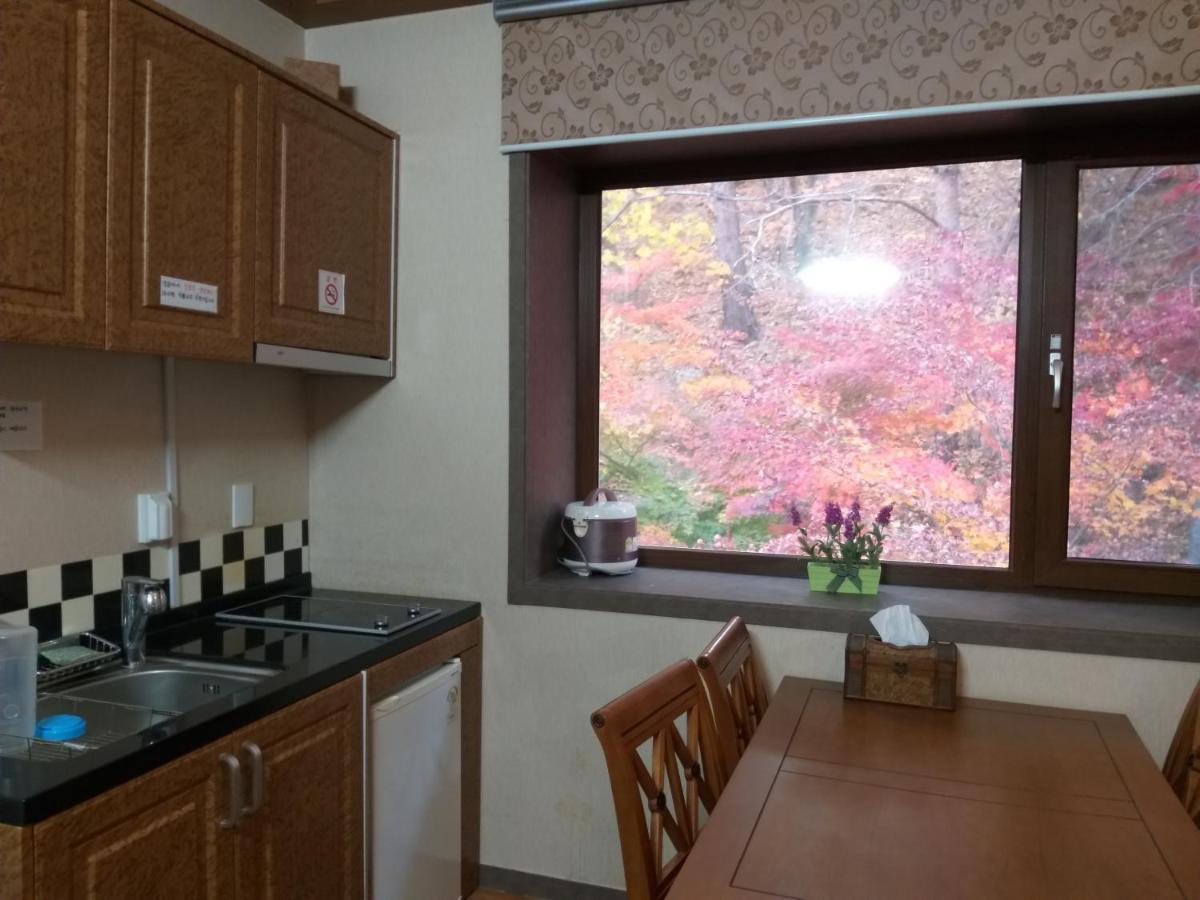 Sanaega Pension Villa Yangyang Eksteriør billede